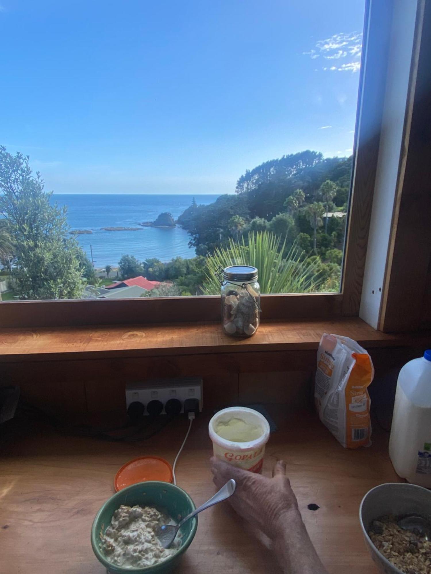 Kereru Cabin - Spectacular Seaviews, Rustic, Glamping Eco Adventure Palm Beach Bagian luar foto