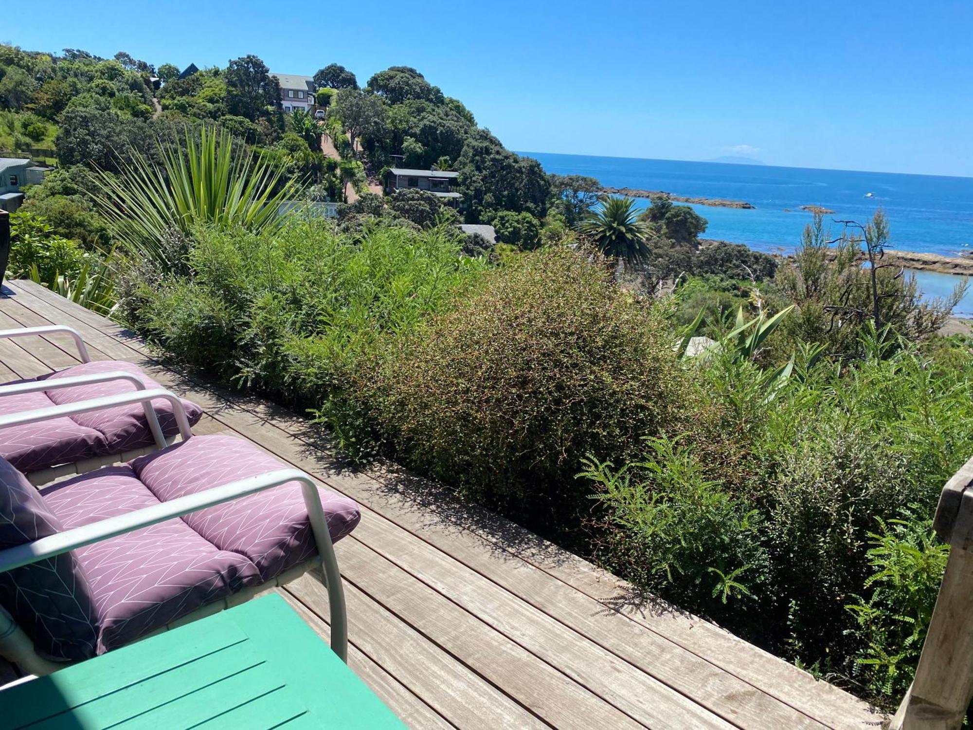 Kereru Cabin - Spectacular Seaviews, Rustic, Glamping Eco Adventure Palm Beach Bagian luar foto